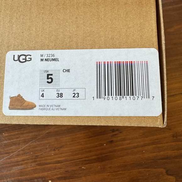 UGG Kids Neumel Boots in Tan - Picture 1 of 10